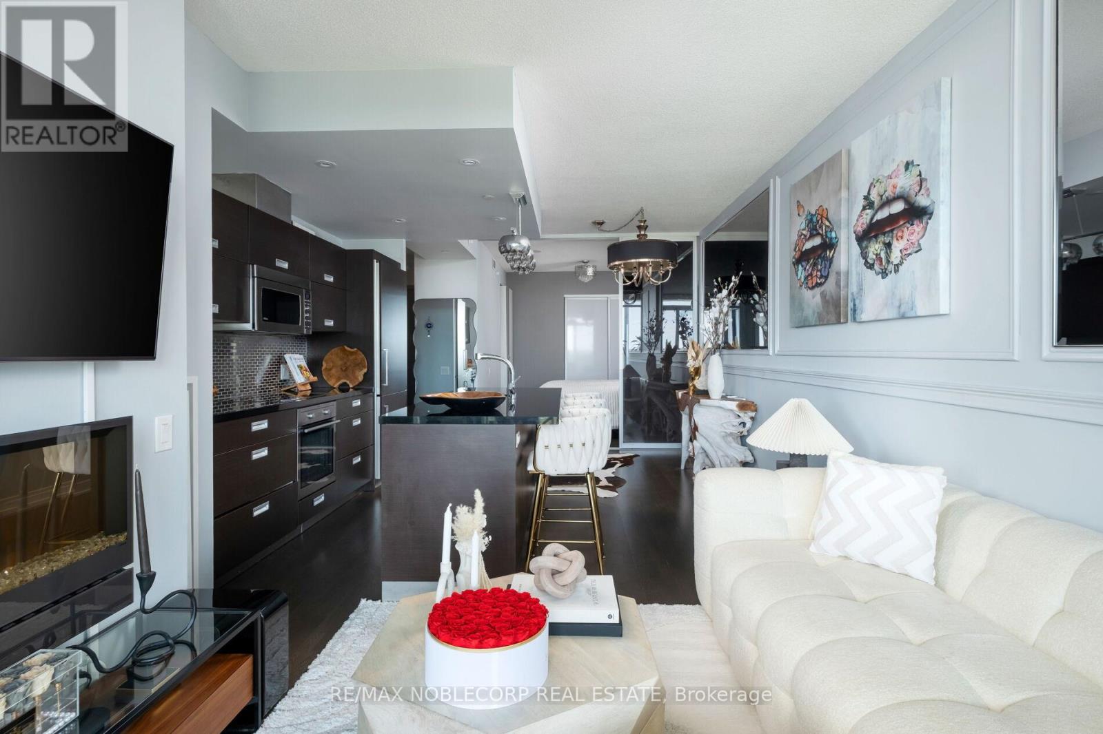 2212 - 88 Park Lawn Road, Toronto (Mimico), Ontario  M8Y 0B5 - Photo 12 - W12651602