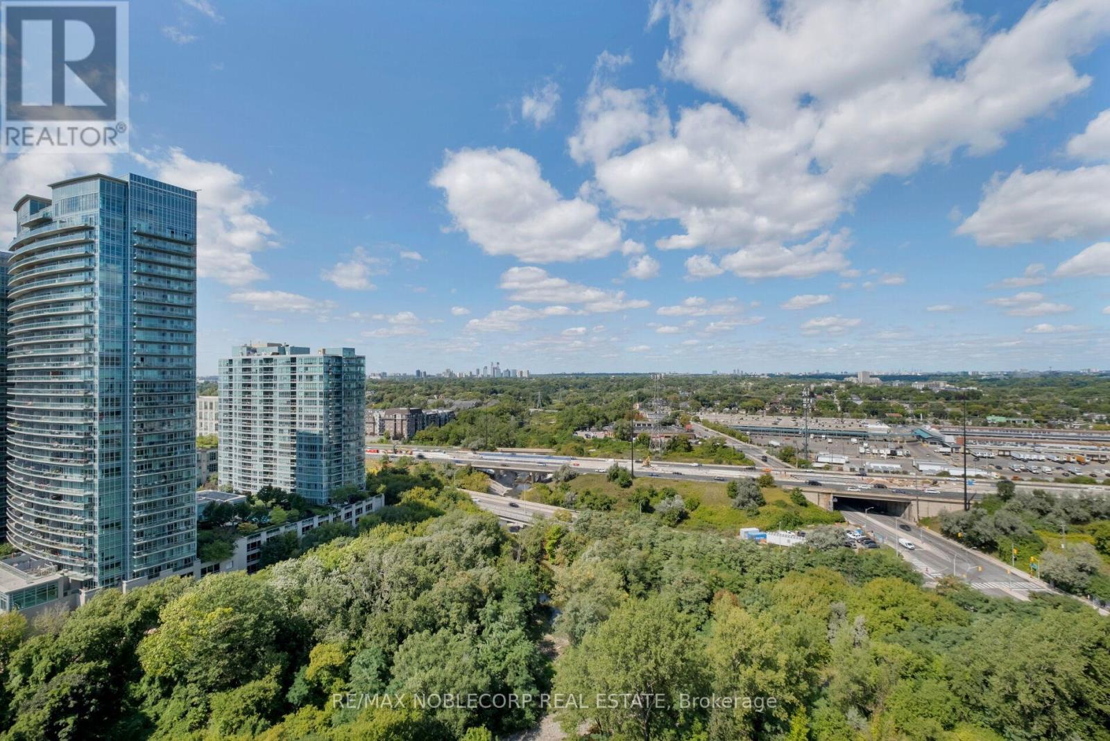 2212 - 88 Park Lawn Road, Toronto (Mimico), Ontario  M8Y 0B5 - Photo 19 - W12651602