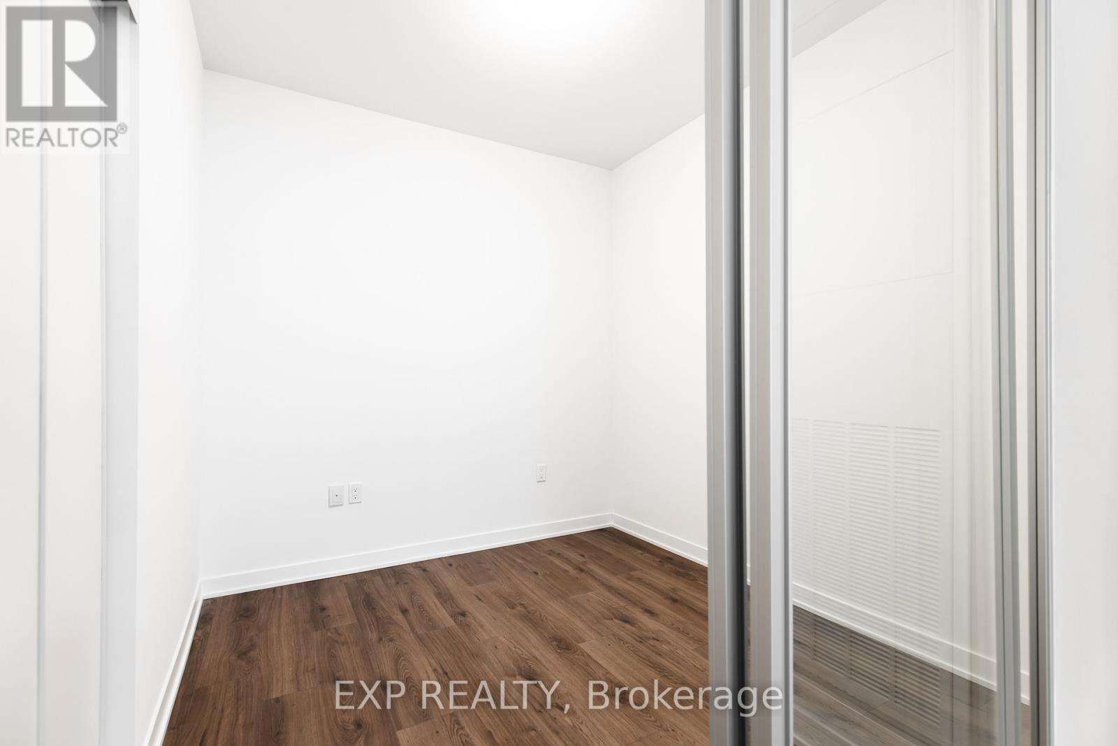 224 - 395 Dundas Street West Street, Oakville (Go Glenorchy), Ontario  L6M 4M2 - Photo 33 - W12651636