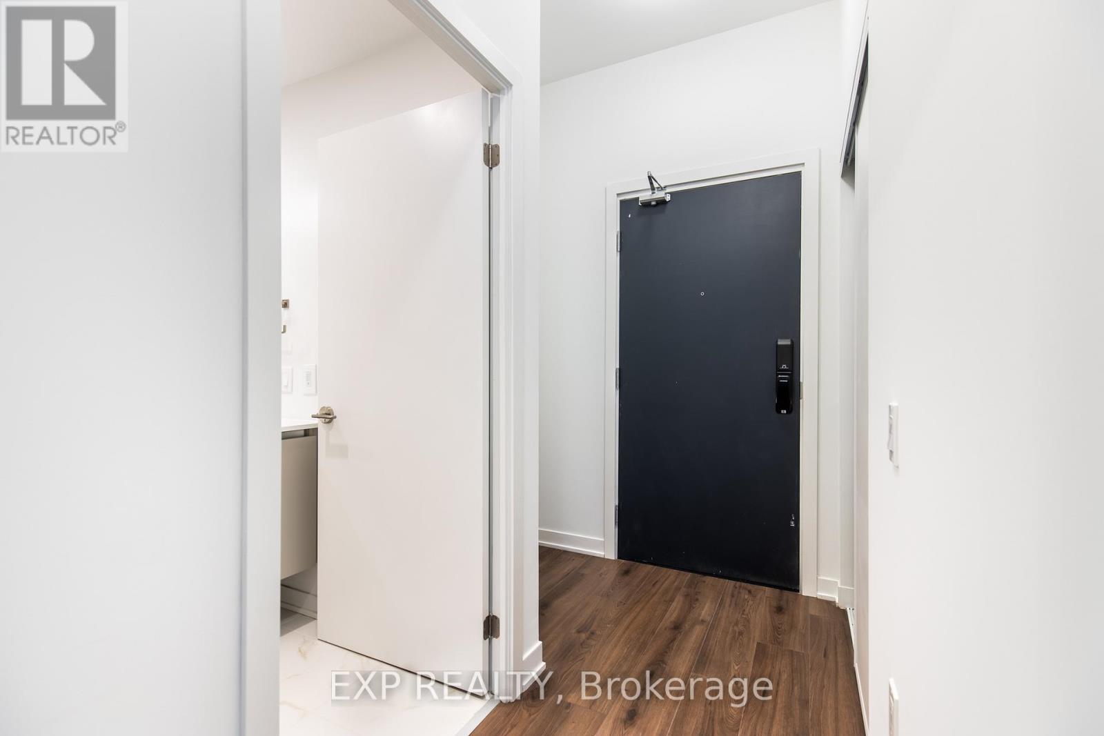 224 - 395 Dundas Street West Street, Oakville (Go Glenorchy), Ontario  L6M 4M2 - Photo 8 - W12651636