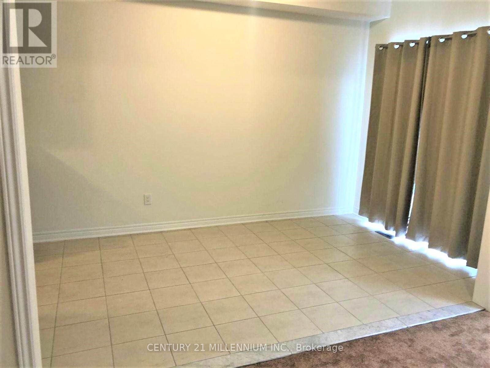 72 Palace Street, Thorold (Thorold Downtown), Ontario  L2V 0J6 - Photo 4 - X12651576