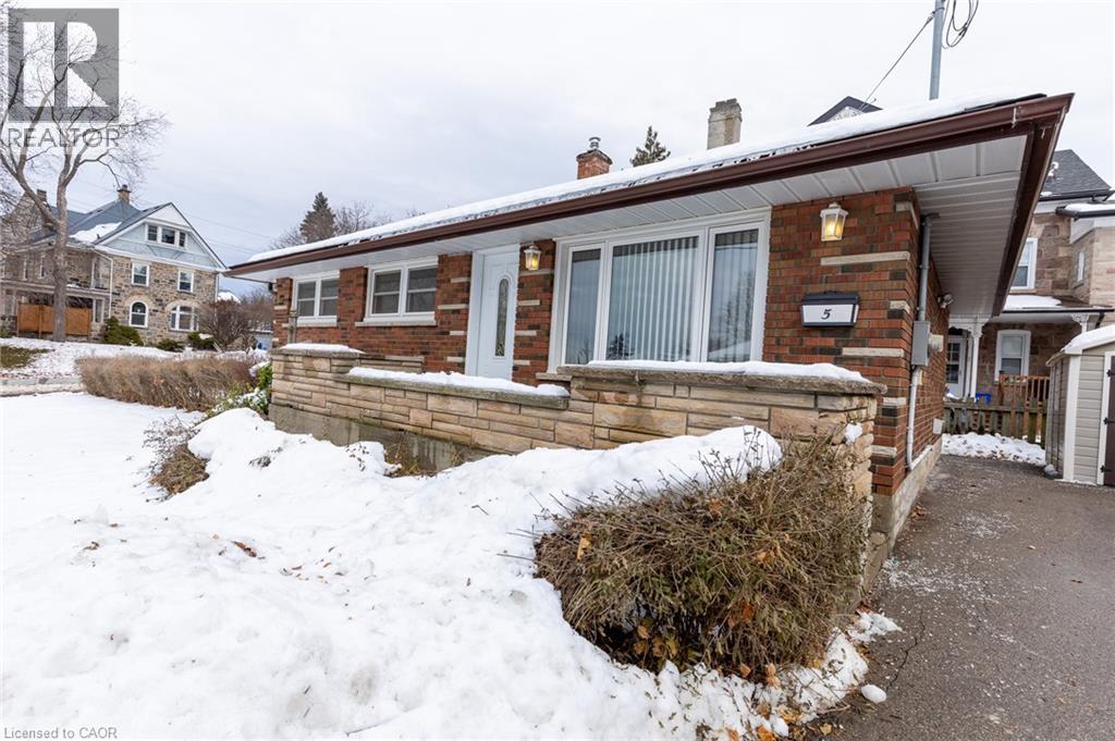 5 MCKENZIE Street, Cambridge, Ontario