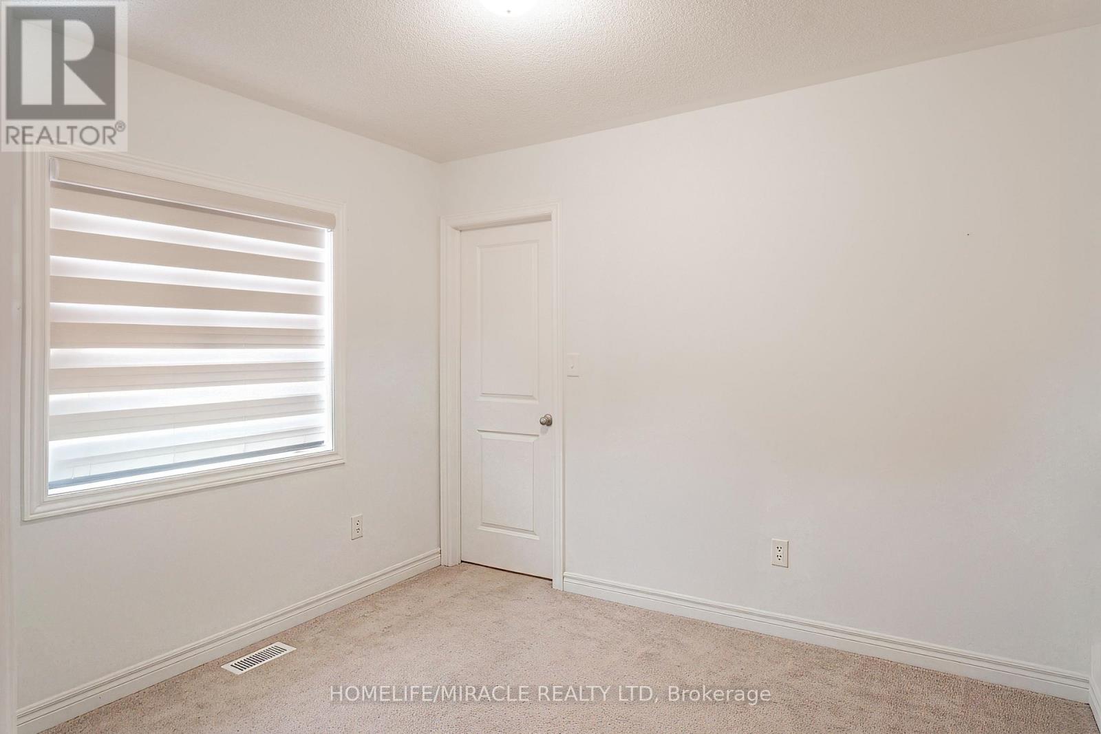 Upper - 3 Bushwood Trail, Brampton, Ontario  L7A 5J7 - Photo 18 - W12650696