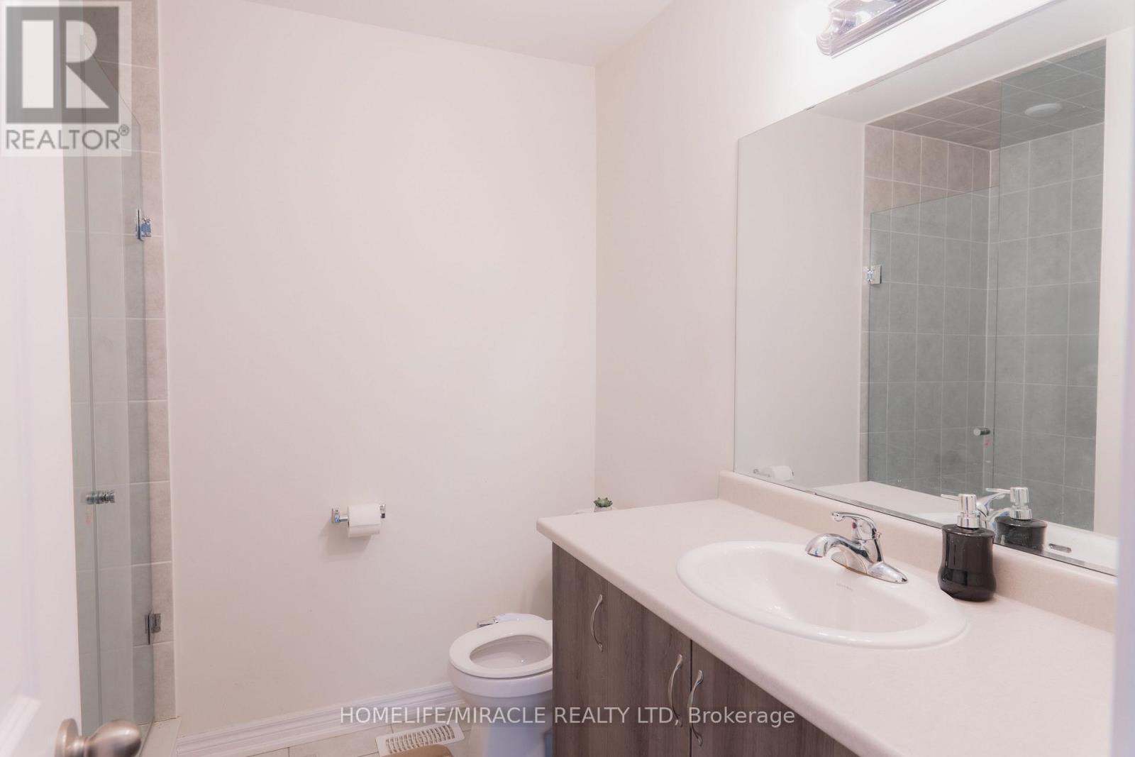 Upper - 3 Bushwood Trail, Brampton, Ontario  L7A 5J7 - Photo 17 - W12650696