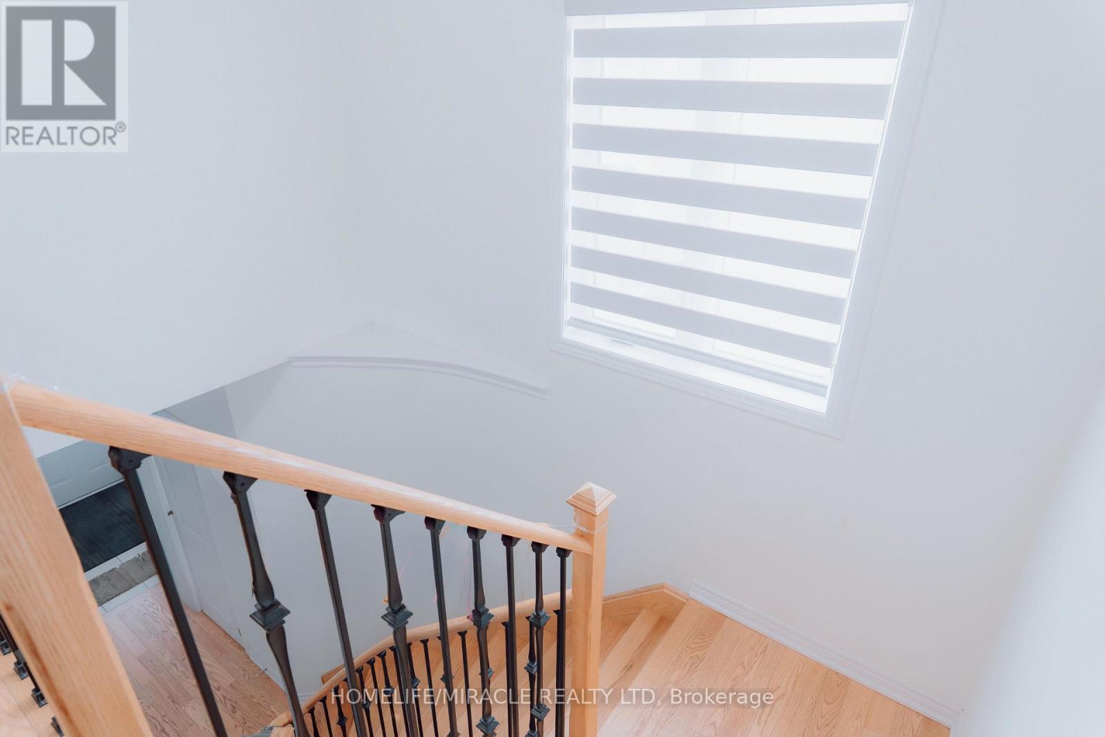 Upper - 3 Bushwood Trail, Brampton, Ontario  L7A 5J7 - Photo 11 - W12650696