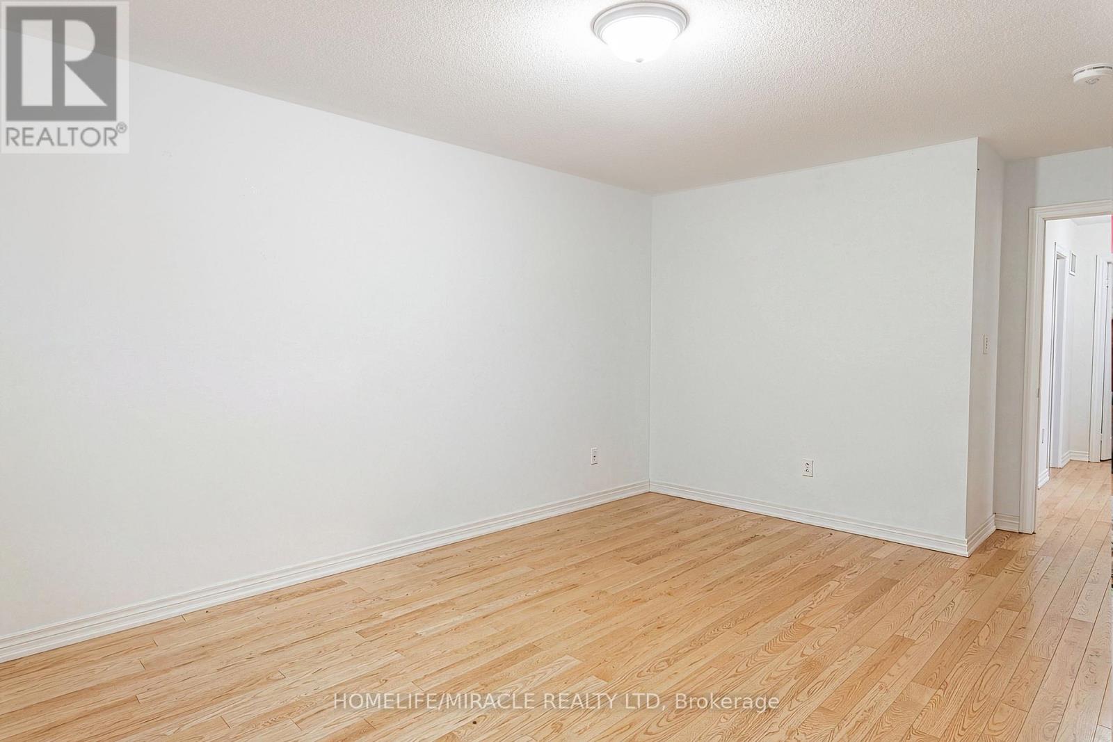 Upper - 3 Bushwood Trail, Brampton, Ontario  L7A 5J7 - Photo 19 - W12650696