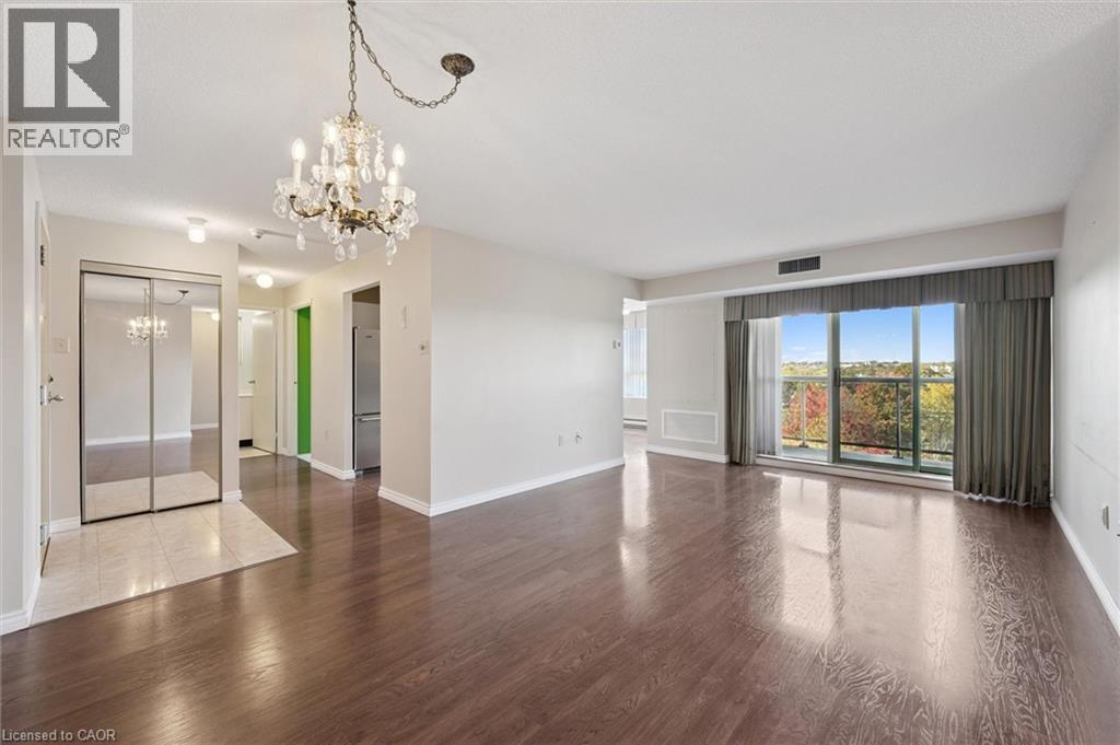 30 Blue Springs Drive Unit# 702, Waterloo, Ontario  N2J 4T2 - Photo 9 - 40777462