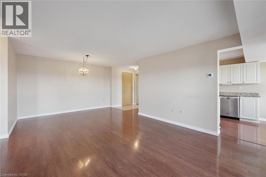 30 Blue Springs Drive Unit# 702, Waterloo, Ontario  N2J 4T2 - Photo 13 - 40777462