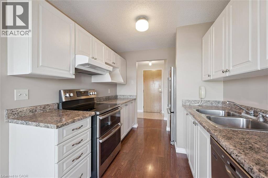 30 Blue Springs Drive Unit# 702, Waterloo, Ontario  N2J 4T2 - Photo 15 - 40777462