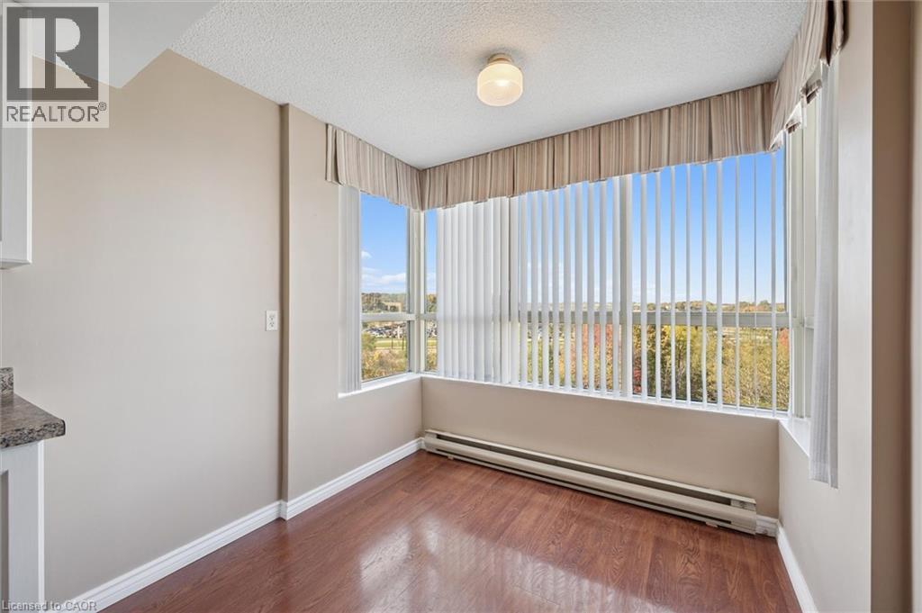 30 Blue Springs Drive Unit# 702, Waterloo, Ontario  N2J 4T2 - Photo 18 - 40777462