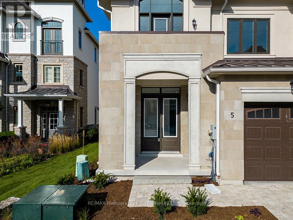 5-11 Bay Street E, Blue Mountains, Ontario  N0H 2P0 - Photo 8 - X12453545