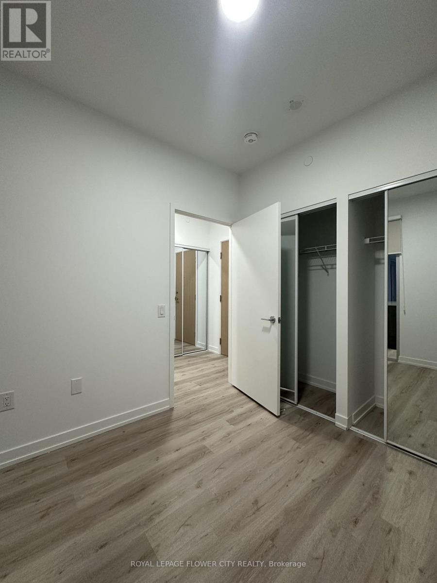 3400 - 395 Square One Drive, Mississauga, Ontario  L5B 0P6 - Photo 3 - W12650738