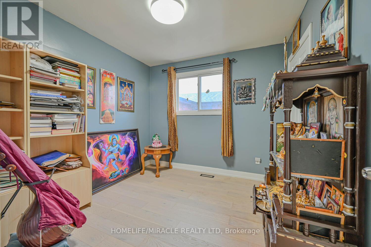 7517 Lully Court, Mississauga, Ontario  L4T 2P2 - Photo 25 - W12645024