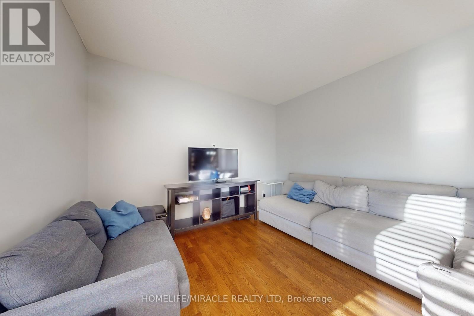 1012 Gordon Heights, Milton, Ontario  L9T 5S9 - Photo 12 - W12651662