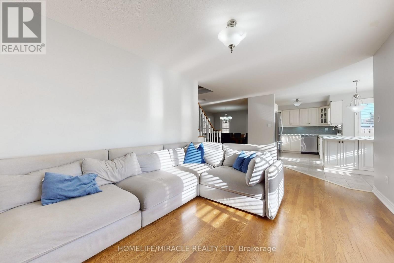 1012 Gordon Heights, Milton, Ontario  L9T 5S9 - Photo 13 - W12651662