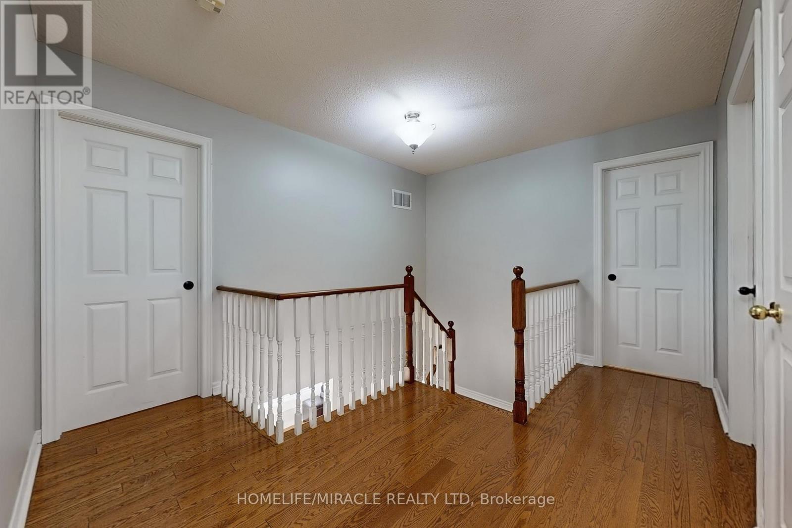 1012 Gordon Heights, Milton, Ontario  L9T 5S9 - Photo 23 - W12651662