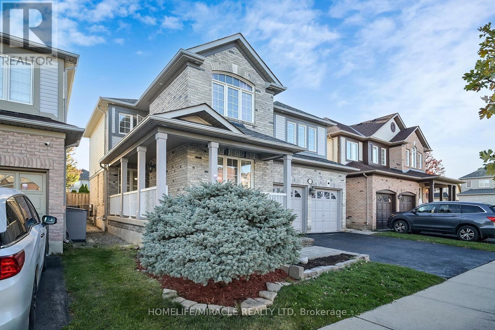 1012 Gordon Heights, Milton, Ontario  L9T 5S9 - Photo 3 - W12651662