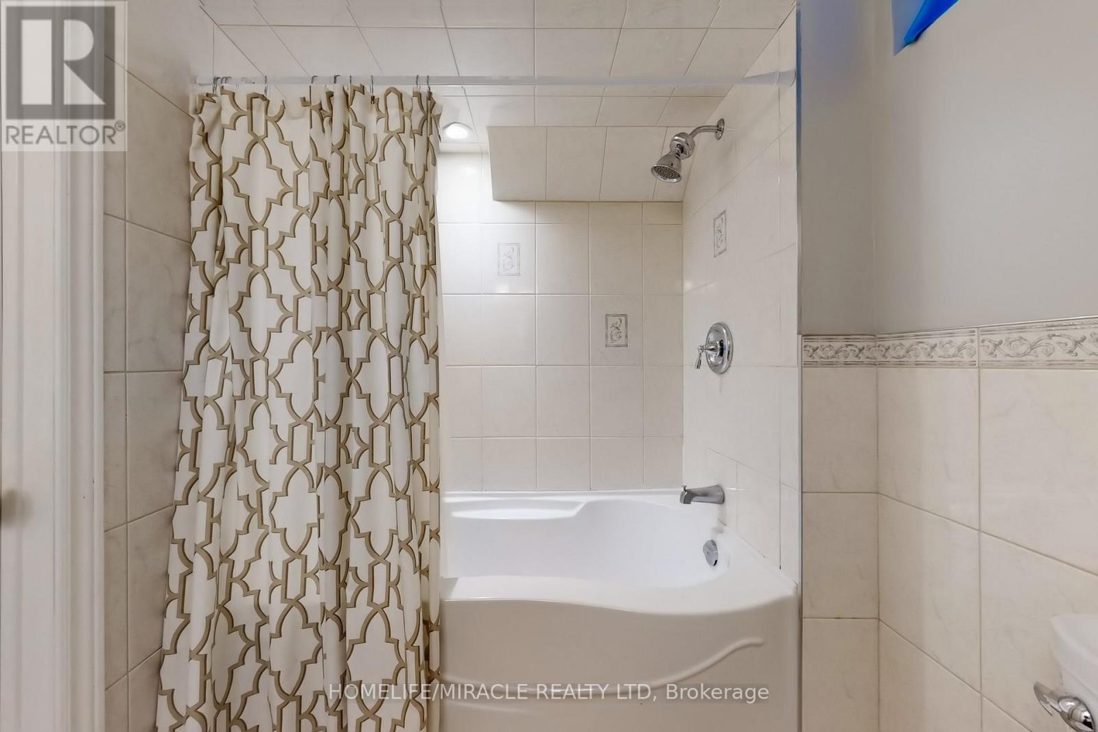 1012 Gordon Heights, Milton, Ontario  L9T 5S9 - Photo 43 - W12651662