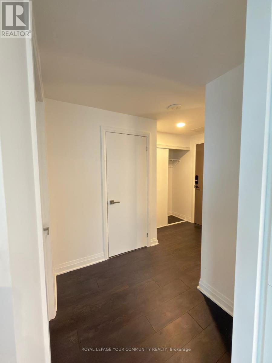 4502 - 4015 The Exchange, Mississauga, Ontario  L5B 0N9 - Photo 3 - W12651674