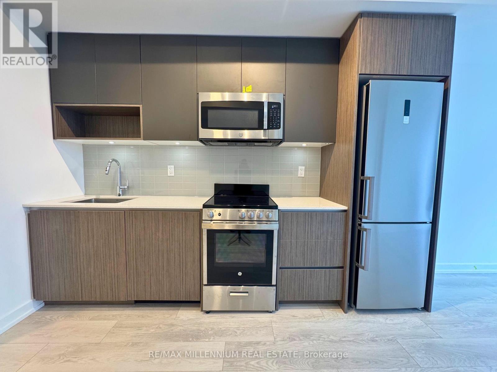 419 - 801 The Queens Way, Toronto, Ontario  M8Z 6A8 - Photo 3 - W12651676