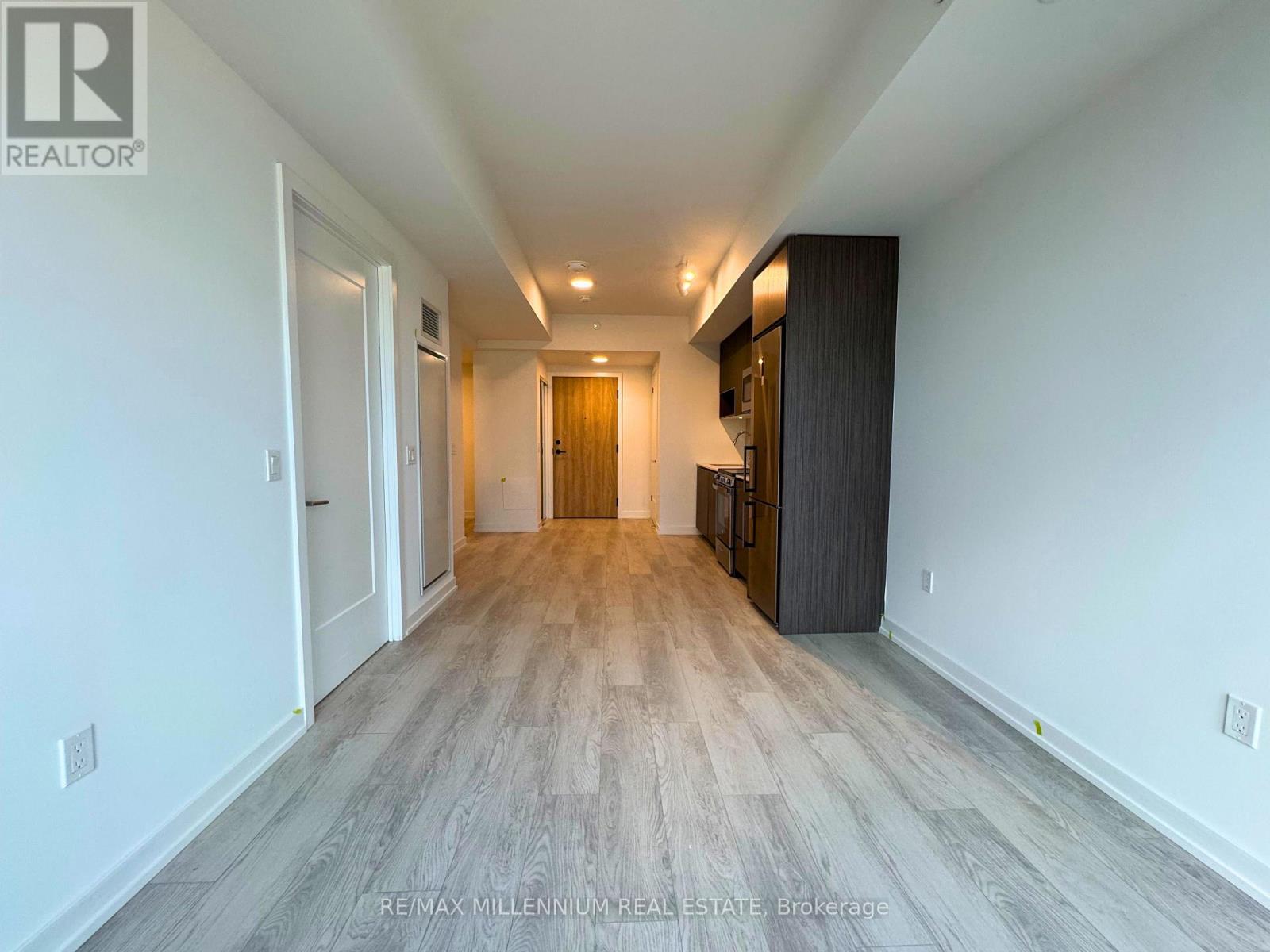 419 - 801 The Queens Way, Toronto, Ontario  M8Z 6A8 - Photo 4 - W12651676