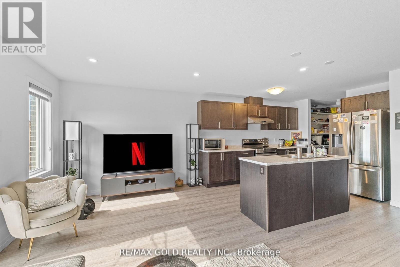 82 Pony Way, Kitchener, Ontario  N2R 0R2 - Photo 14 - X12651672