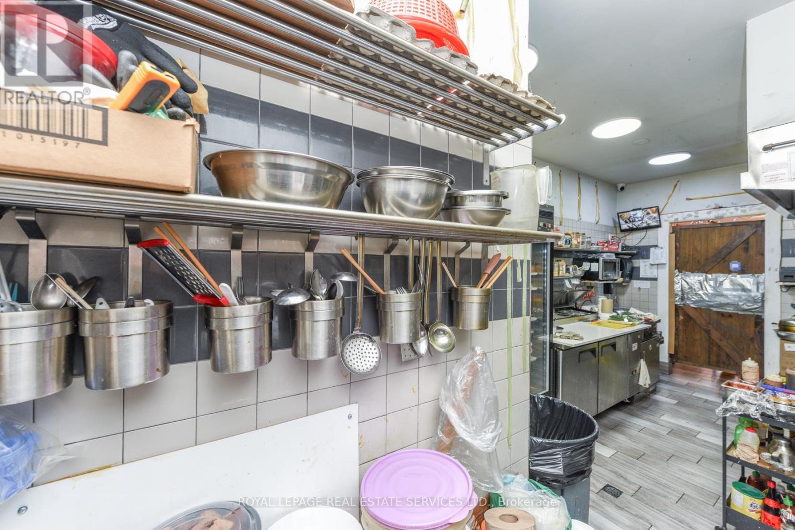 730 Lakeshore Road E, Mississauga, Ontario  L5G 1J6 - Photo 31 - W12651090