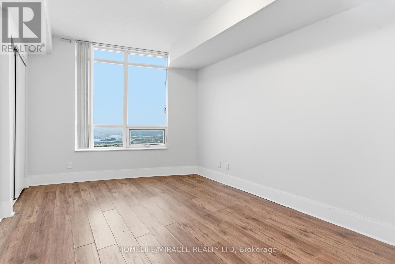 2901 - 330 Burnhamthorpe Road W, Mississauga, Ontario  L5B 3Y5 - Photo 5 - W12651456