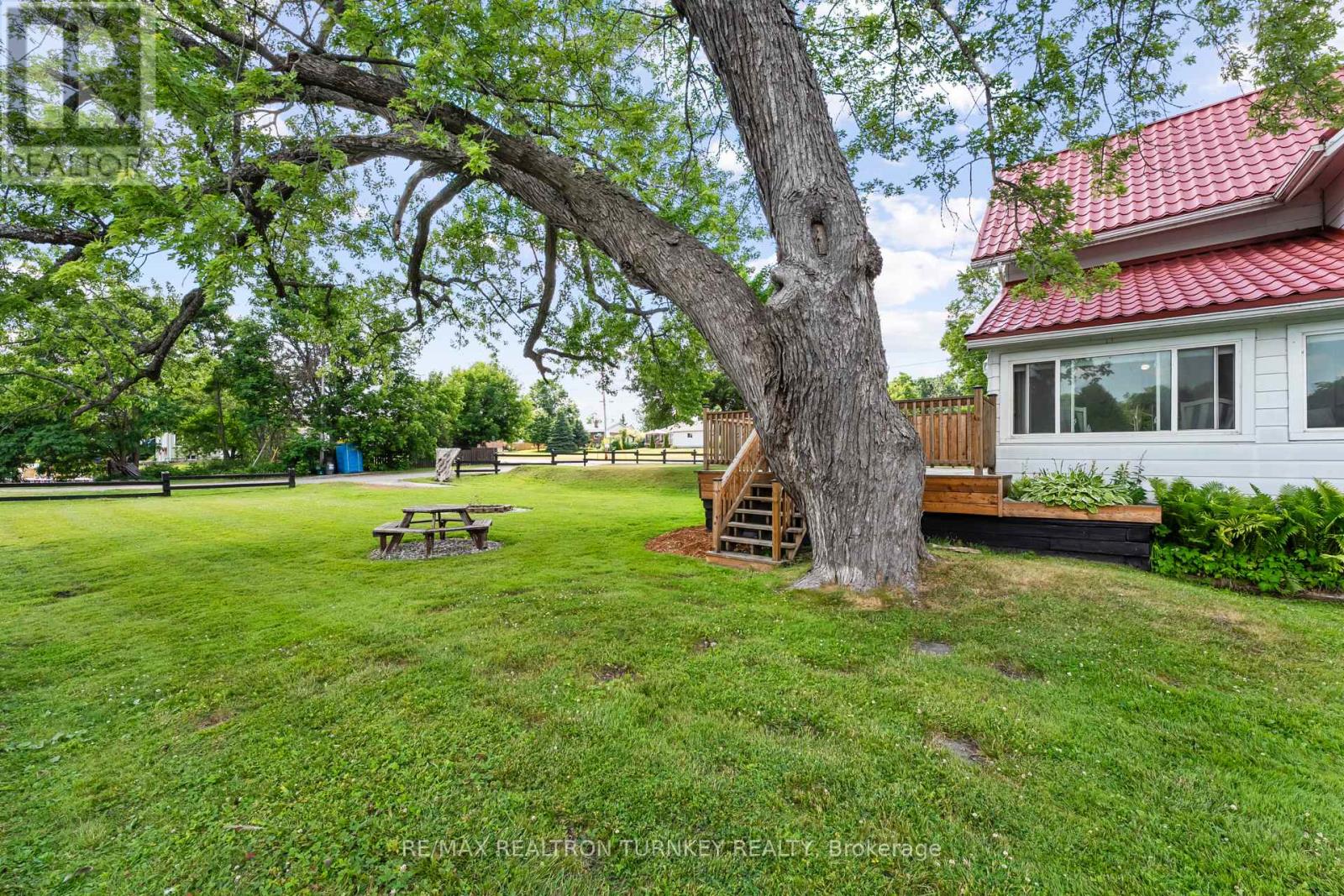 15 North Water Street, Kawartha Lakes, Ontario  K0M 1K0 - Photo 33 - X12261102