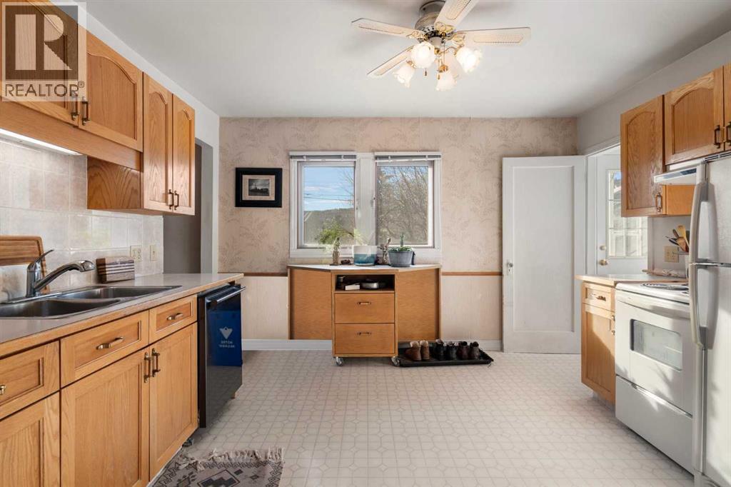 4327 20 Avenue Nw, Calgary, Alberta  T3B 0T4 - Photo 14 - A2259344