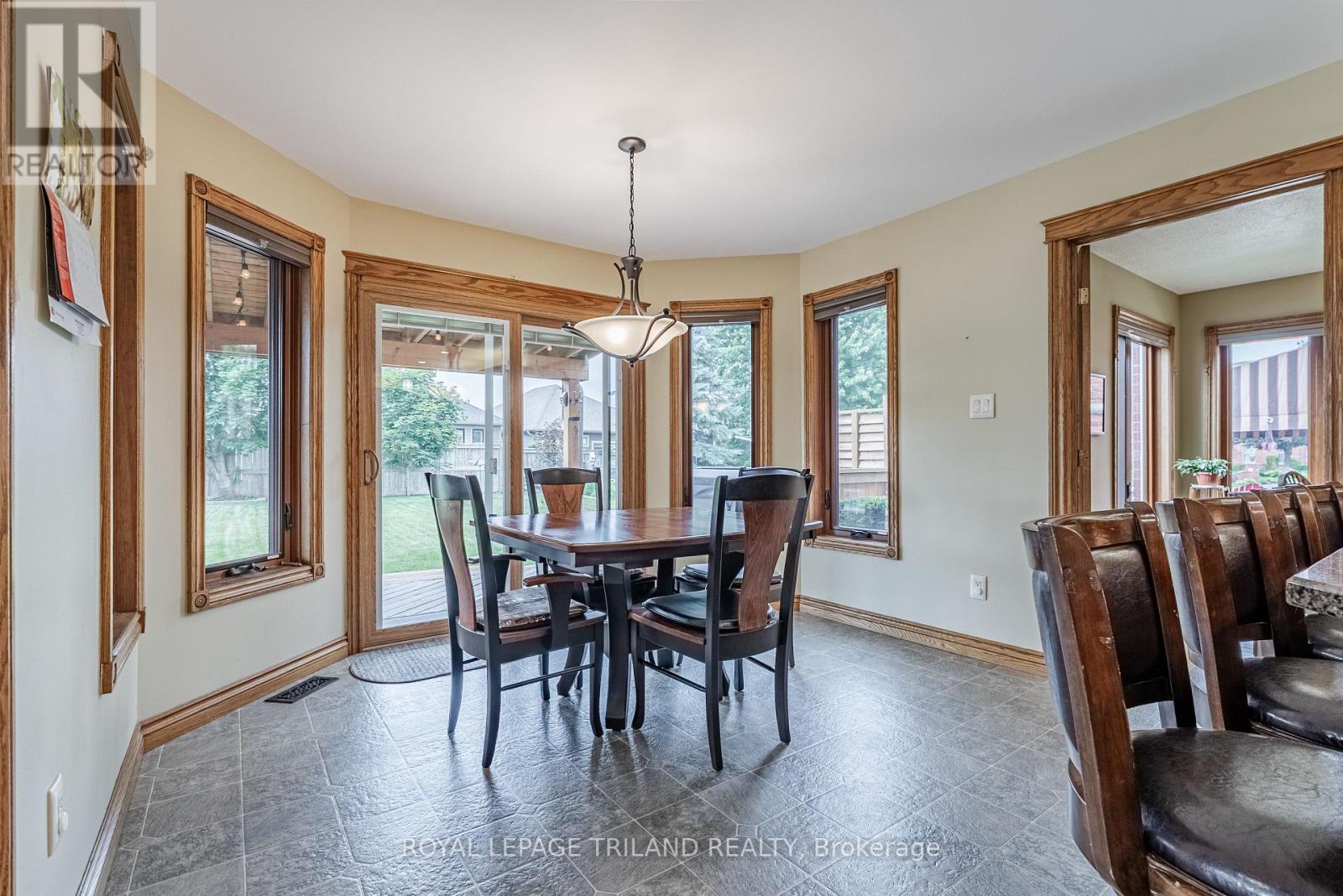 47 Manley Drive, Thames Centre, Ontario  N0L 1G3 - Photo 12 - X12651688