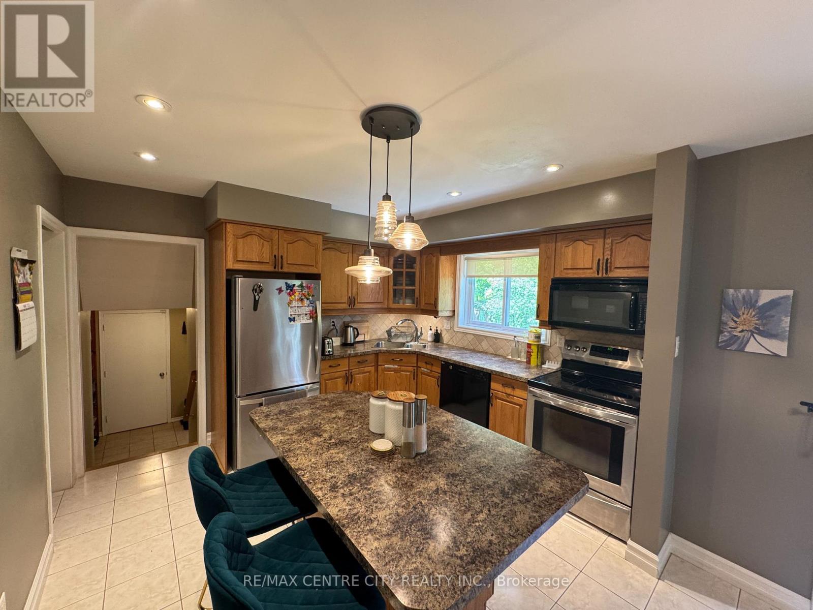 1462 Glengarry Avenue, London North, Ontario  N5X 1R1 - Photo 13 - X12651734