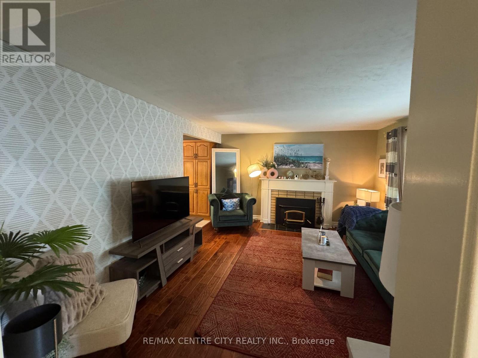 1462 Glengarry Avenue, London North, Ontario  N5X 1R1 - Photo 6 - X12651734