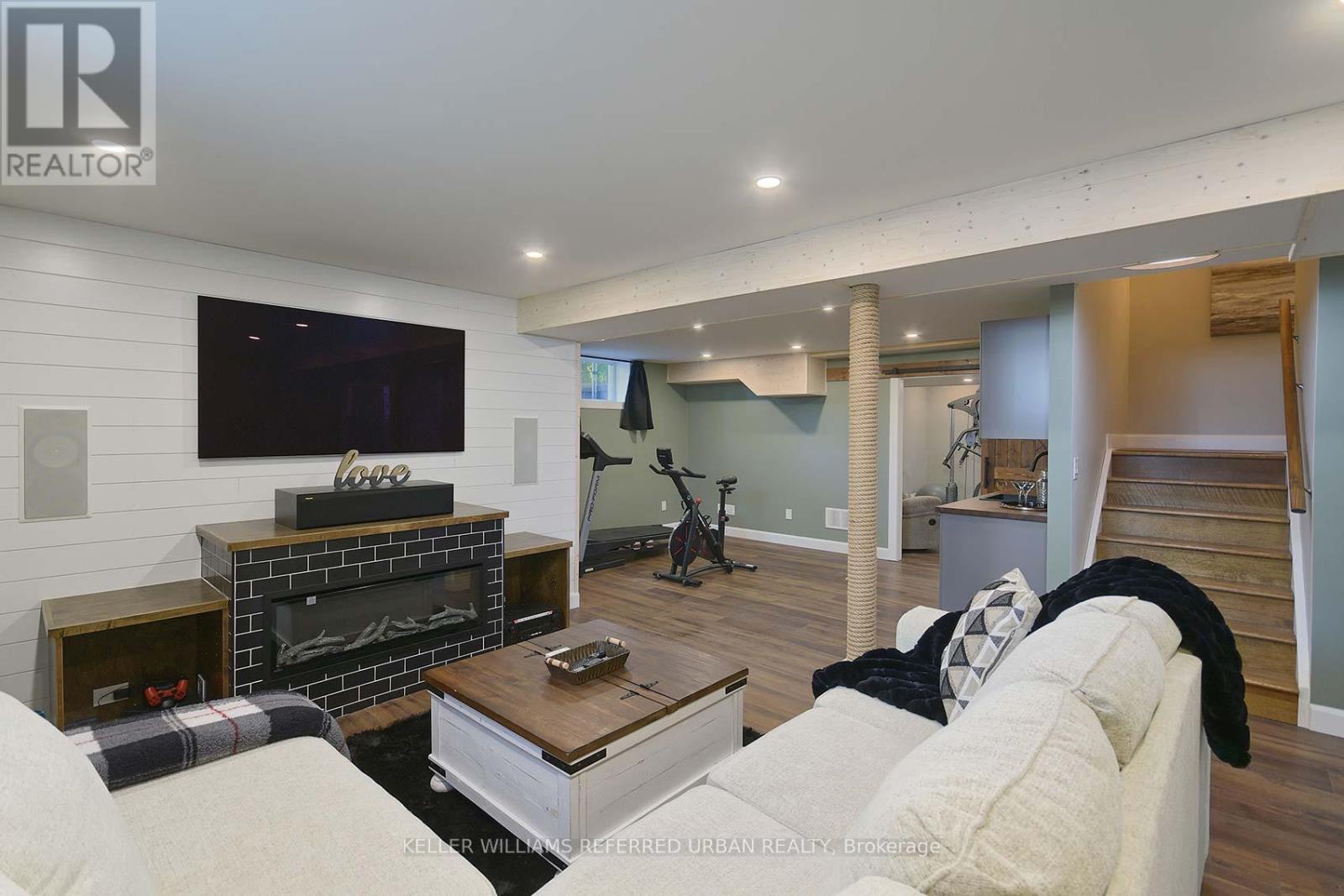 995 Chapman Street, Innisfil, Ontario  L0L 1W0 - Photo 17 - N12581054