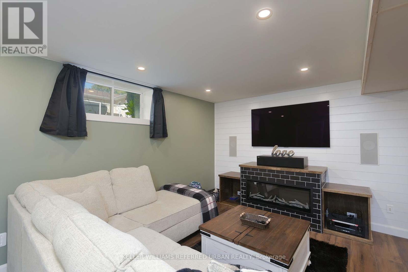 995 Chapman Street, Innisfil, Ontario  L0L 1W0 - Photo 20 - N12581054