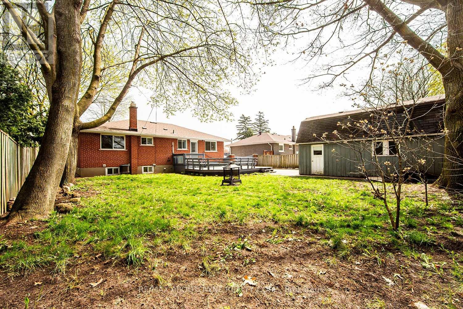 530 Lees Lane, Oakville, Ontario  L6L 4T4 - Photo 29 - W12456429