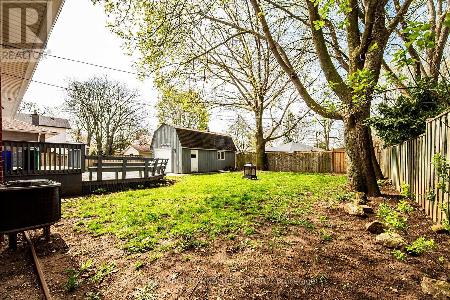 530 Lees Lane, Oakville, Ontario  L6L 4T4 - Photo 30 - W12456429