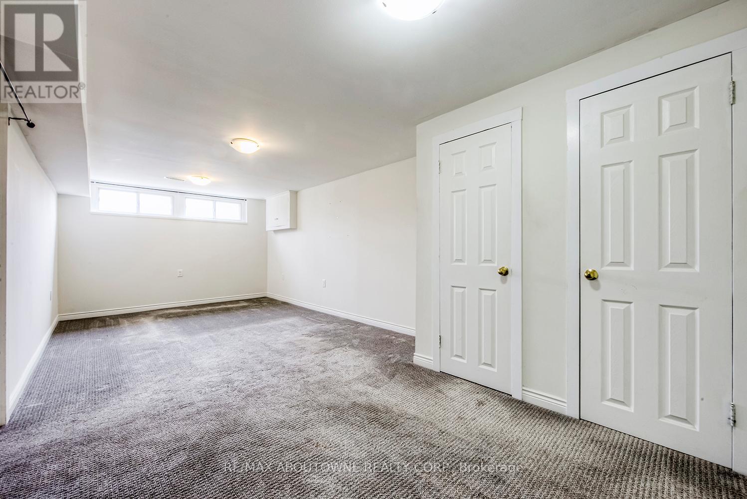 530 Lees Lane, Oakville, Ontario  L6L 4T4 - Photo 19 - W12456429