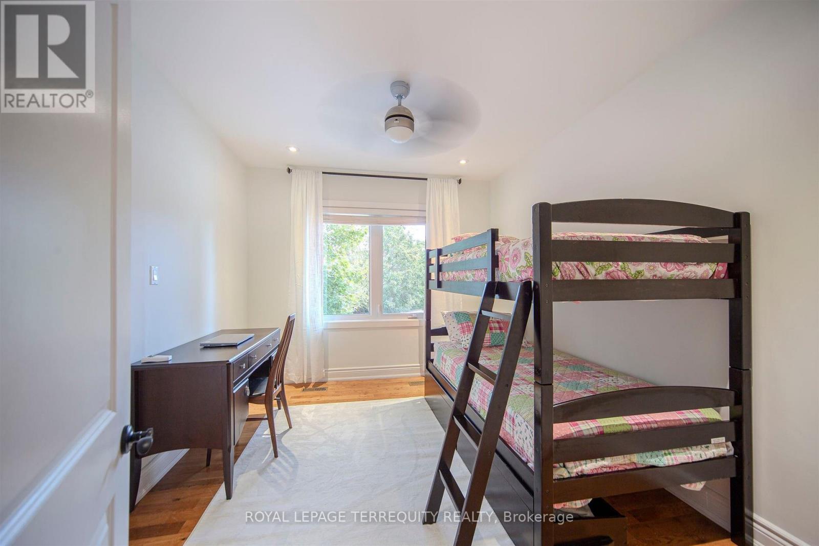 92 Saskatoon Drive, Toronto, Ontario  M9P 2G4 - Photo 26 - W12490210