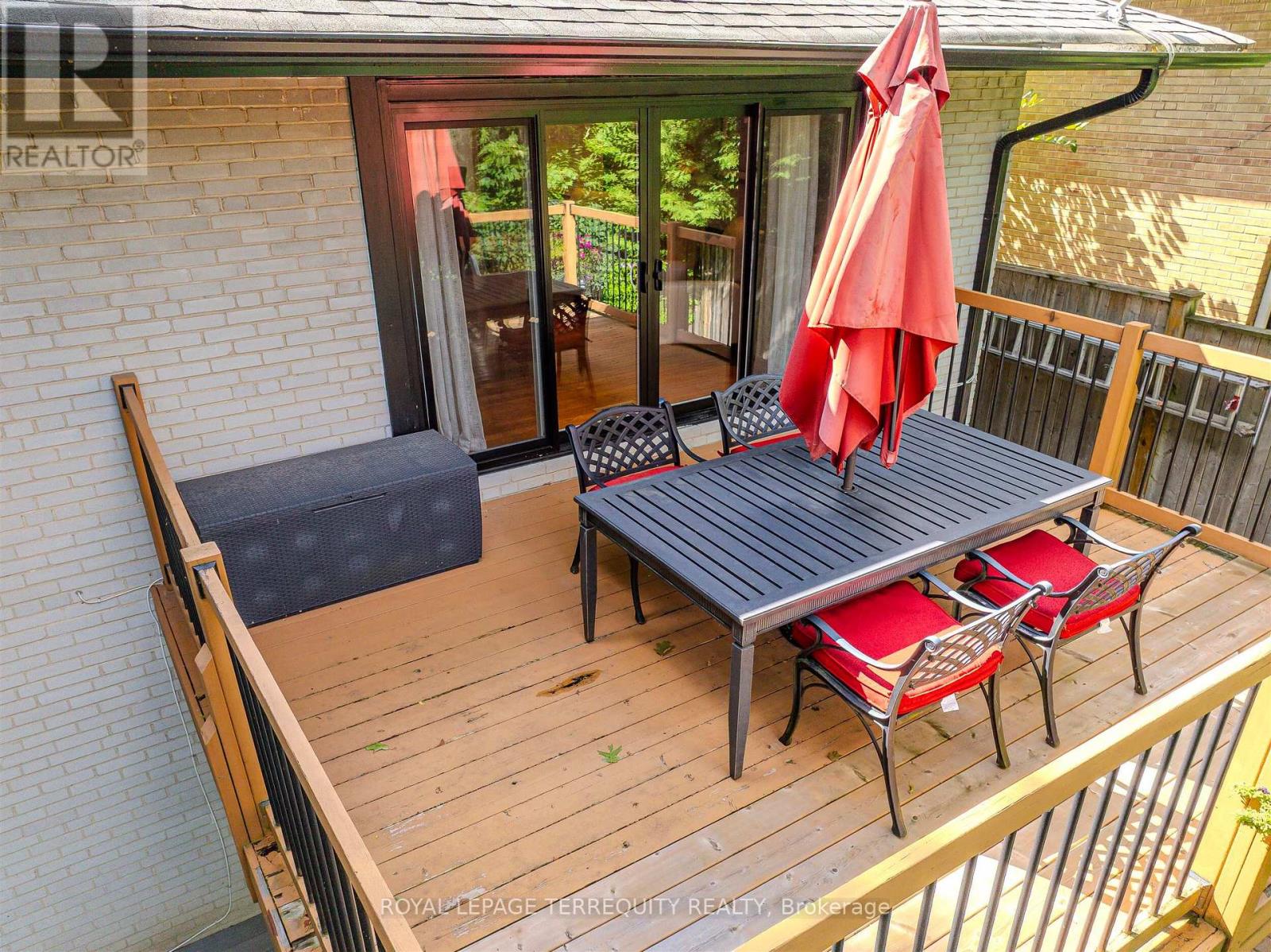 92 Saskatoon Drive, Toronto, Ontario  M9P 2G4 - Photo 41 - W12490210