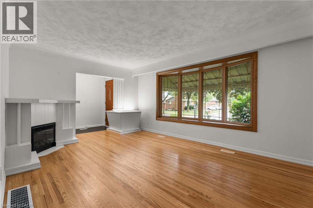 98 Laurier Avenue, Hamilton, Ontario  L9C 3S4 - Photo 6 - 40794027