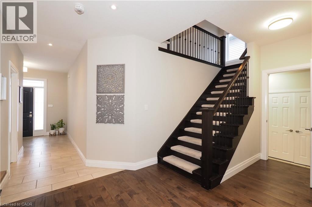 604 Pinery Trail, Waterloo, Ontario  N2V 2Y6 - Photo 13 - 40792808