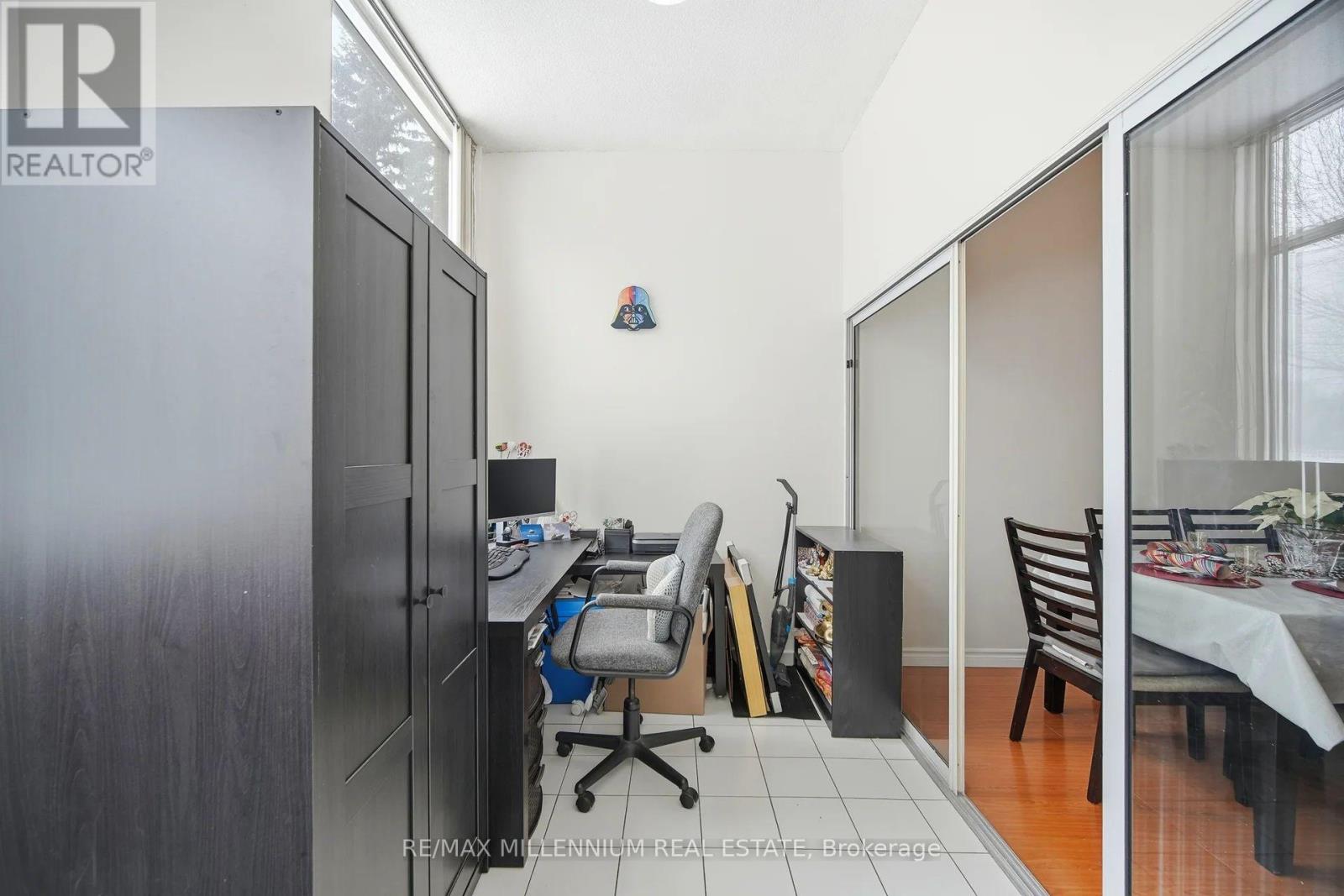 109 - 80 Alton Tower Circle, Toronto, Ontario M1V 5E8 - Photo 16 - E12651762