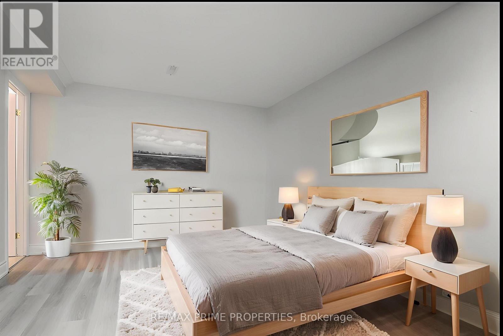 17 Debden Road, Markham, Ontario  L3R 6V6 - Photo 17 - N12651764