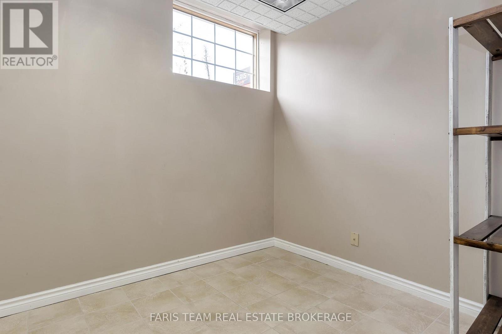 531 King Street, Midland, Ontario  L4R 3N6 - Photo 15 - S12651740