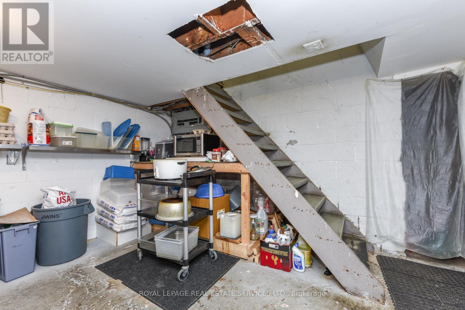 730 Lakeshore Road E, Mississauga, Ontario  L5G 1J6 - Photo 18 - W12651090