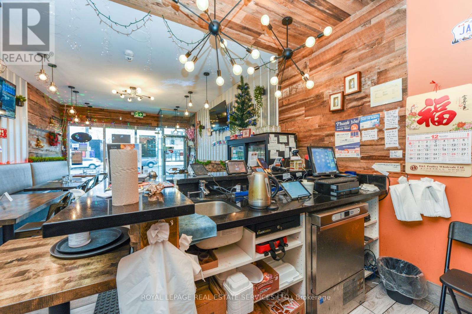 730 Lakeshore Road E, Mississauga, Ontario  L5G 1J6 - Photo 14 - W12651090