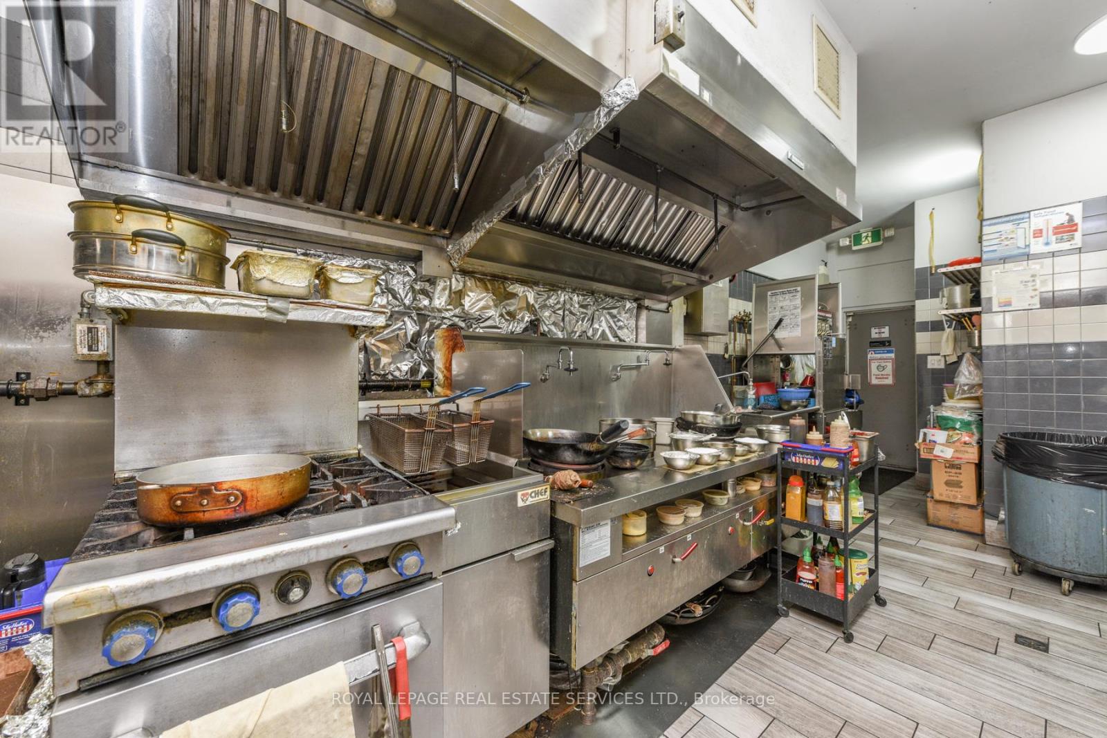 730 Lakeshore Road E, Mississauga, Ontario  L5G 1J6 - Photo 26 - W12651090