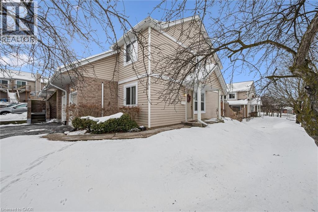 205 Highland Crescent Unit# 33, Kitchener, Ontario  N2M 5L7 - Photo 2 - 40794890