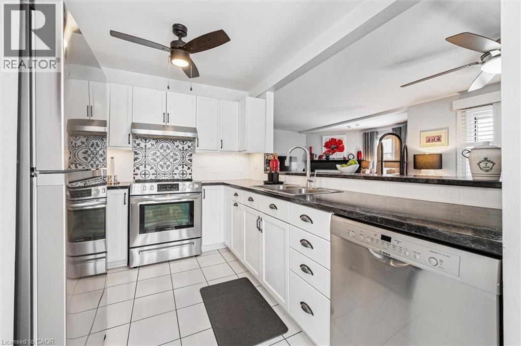 205 Highland Crescent Unit# 33, Kitchener, Ontario  N2M 5L7 - Photo 9 - 40794890